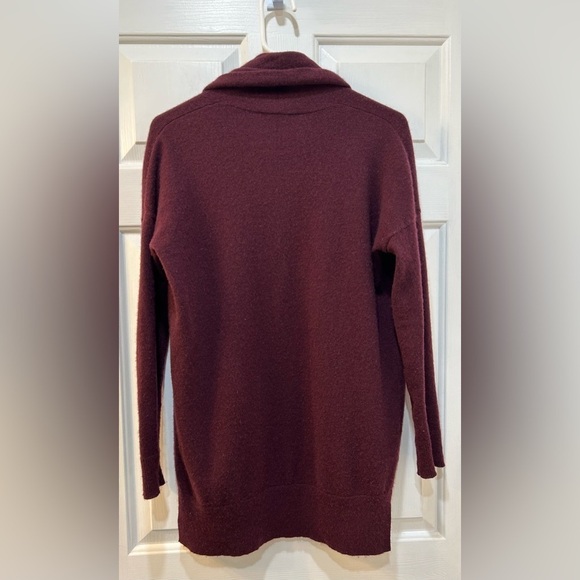 Ann Taylor 100% Cashmere Cardigan Sweater Sz XS Oversized Deep Wine Mature - Picture 2 of 6